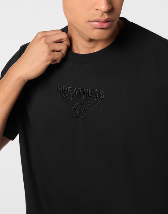 Round Neck T-Shirt Greatness - Image 3