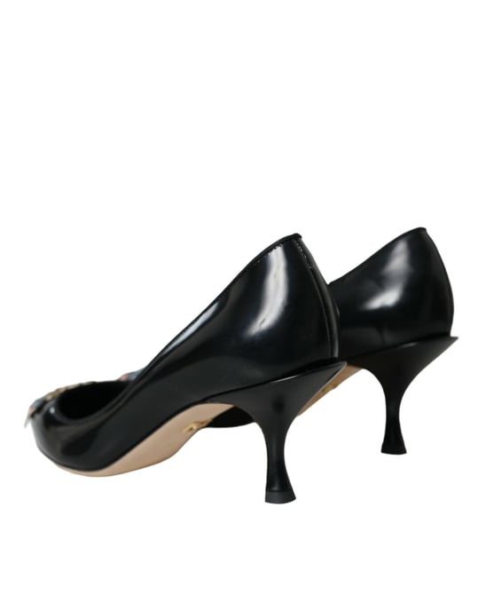 Lackleder-Pumps mit verzierten Absätzen - Image 4