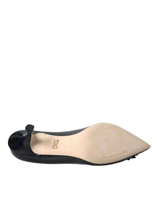 Lackleder-Pumps mit verzierten Absätzen - Image 6