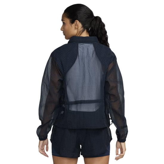 Nike Running Division Leichte Jacke In Marineblau - Image 2
