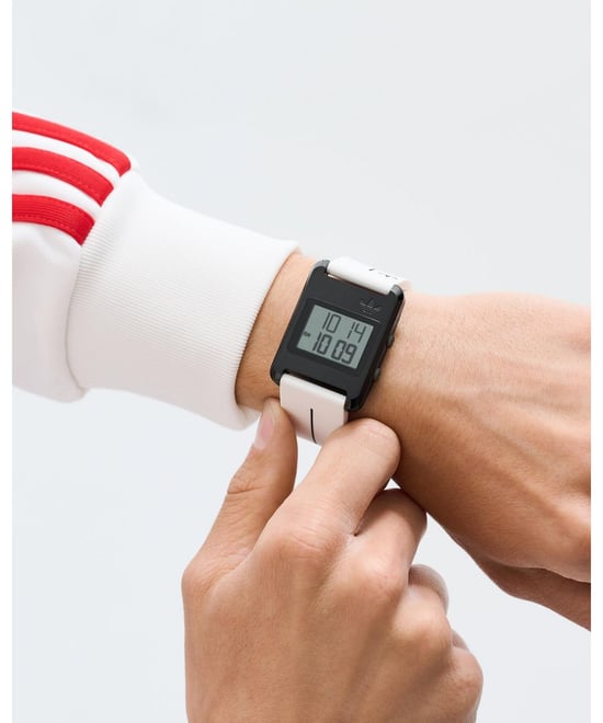 Adidas Originals Retro Pop Drei Unisex Weißer Uhr AOST25536 - Image 4