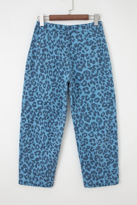 Leopard-Print Relaxed Jeans - Image 4