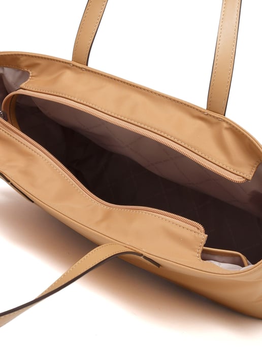 Michael Kors Khai Große Multifunktions-Tasche in Braun - Image 4