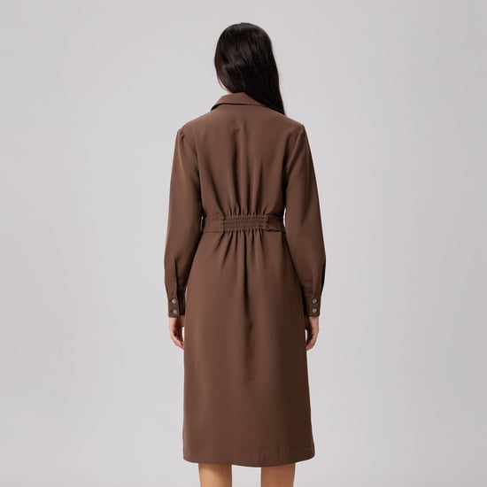 Minimalistisches Kleid im Safari-Stil - Image 6