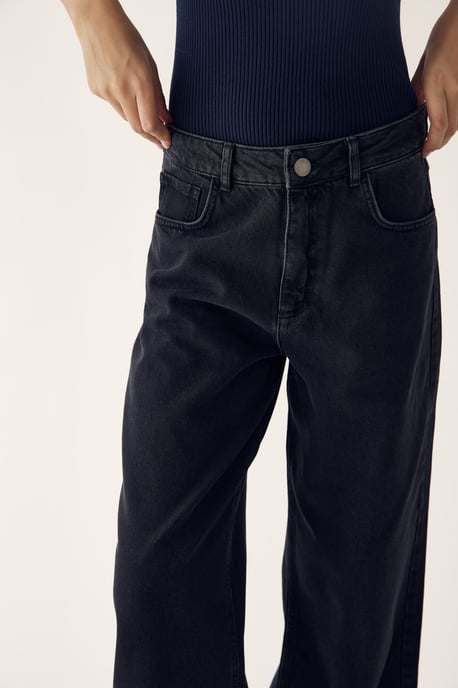 Katy Jeans in Schwarz - Image 5