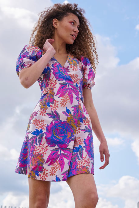 Neva Gürtelkleid in Flieder - Image 3
