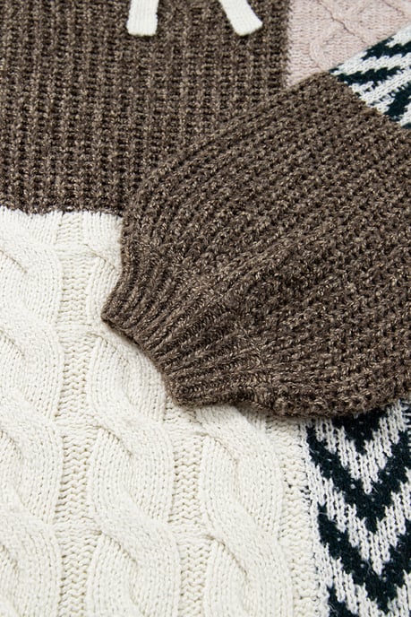 Farbblock V-Ausschnitt Pullover - Image 6