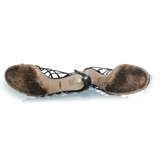 Schwarze Gucci-Riemchensandalen mit Gucci-Knöpfen - Image 6