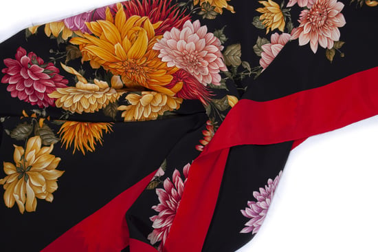 Gucci-Schal mit Blumenmuster und rotem Rand - Image 4
