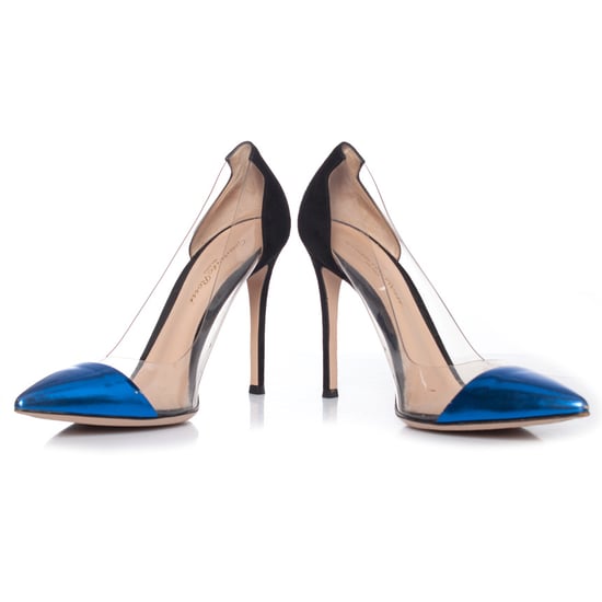 Gianvito Rossi Plexi Pumps in Metallic-Blau - Image 5