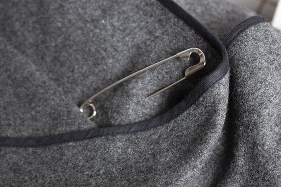 Comme des Garçons grauer Woll-Asymmetrischer Mantel - Image 5