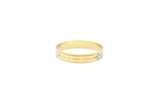Marc by Marc Jacobs Logo-Plakette Armreif aus Goldmetall - Image 2