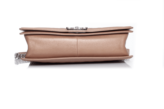 Chanel große Boy Bag aus Metallic-Leder - Image 4