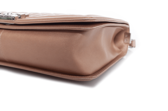 Chanel große Boy Bag aus Metallic-Leder - Image 6