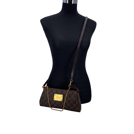 Louis Vuitton Schultertasche aus Stoff Eva - Image 2