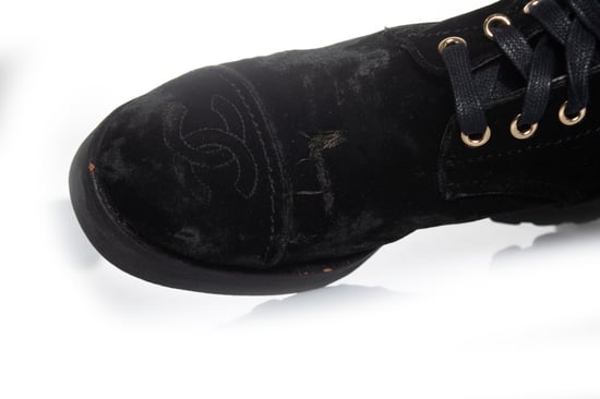 Chanel Samt-Schnürstiefel im Kampfstil - Image 6
