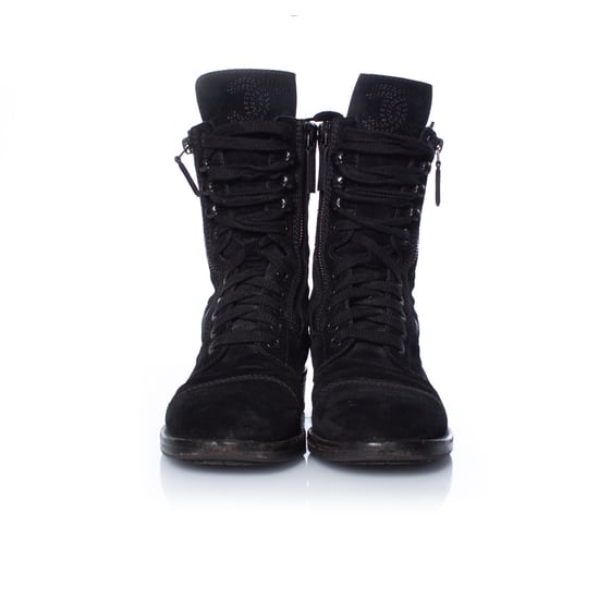 Chanel Wildleder-Schnürstiefeletten mit Steppung - Image 4