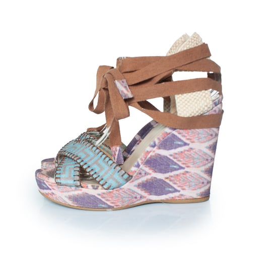 Stuart Weitzman Keilsandalen mit ethnischem Print - Image 2