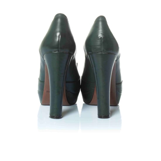 Lola Cruz Plateau-Pumps mit Goldkette - Image 4