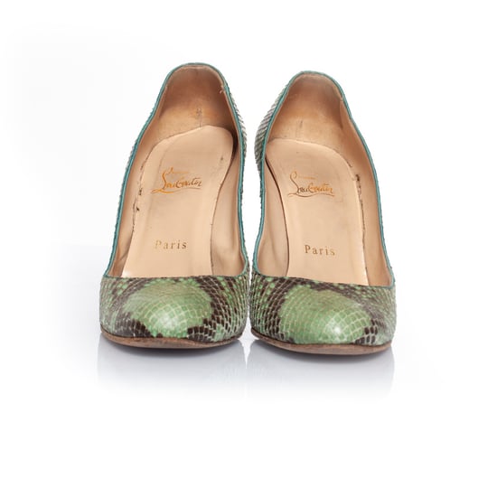 Christian Louboutin Python Pumps in Grün - Image 5
