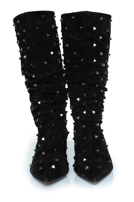 Valentino Pre-owned Valentino Garavani Wildlederstiefel mit Rockstud-Besatz und Faltenrock - Schwarz - Image 5