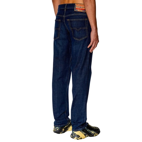 Diesel 2023 D-finitive Dunkelblaue Jeans - Image 2