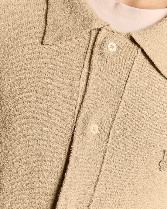 Lyle & Scott Strickcardigan mit Kragen und Strukturmuster – Beige - Image 6