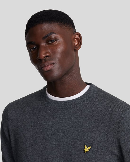 Lyle & Scott Baumwoll-Merino-Pullover mit Rundhalsausschnitt – Grau - Image 4
