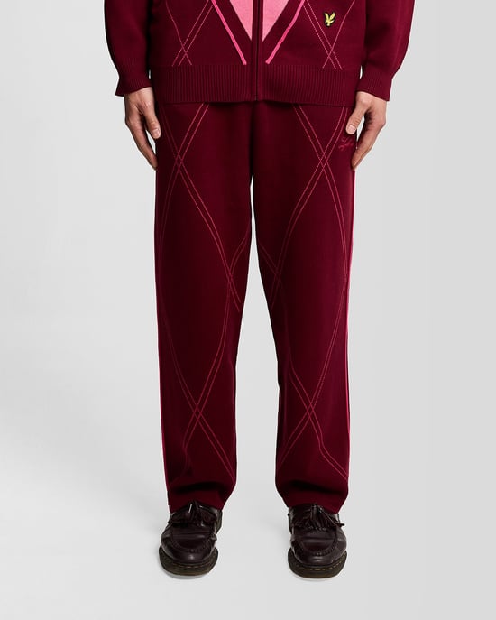 Lyle & Scott Argyle Strick-Trainingshose - Burgunderrot - Image 2