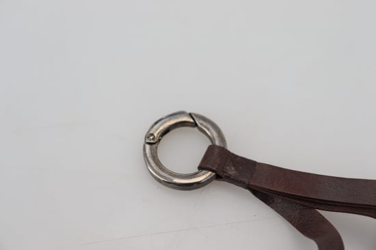 Brauner Leder-Schlüsselring mit silberfarbener Metallbeschlägen - Image 3