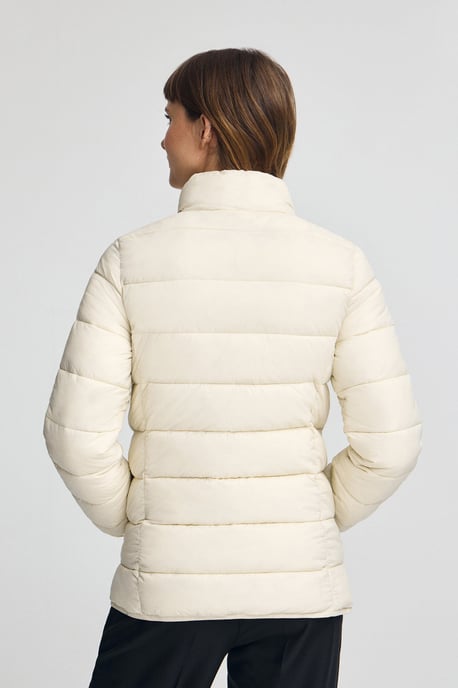 Jacke Salma Embroidery ecru mit Rigby Go-Logo - Image 4