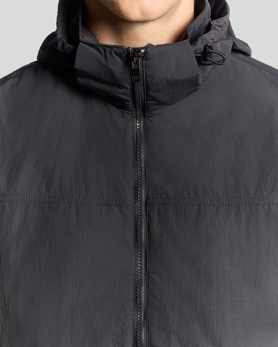 Stow Away Jacke in Schwarz - Image 3