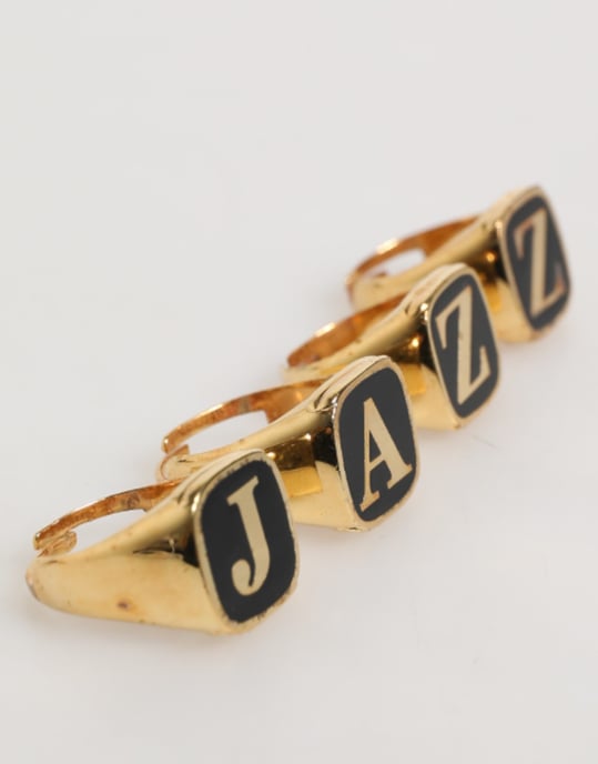 Goldfarbene Messing JAZZ Buchstaben Set 4 Teile Verstellbarer Ring - Image 2