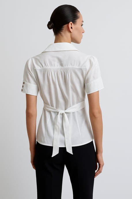 Weiße Bluse mit Knopfleiste – Klassische Eleganz mit modernem Touch - Image 3