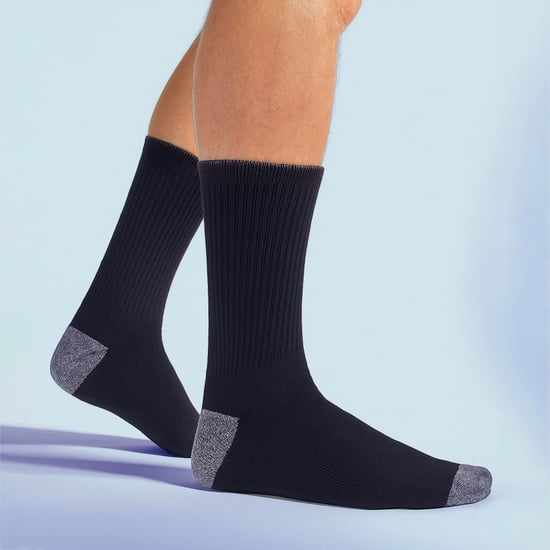 6 Paar wasserabweisende mittelschwere Outdoorsocken für Herren zum Wandern und Spazierengehen - Image 4