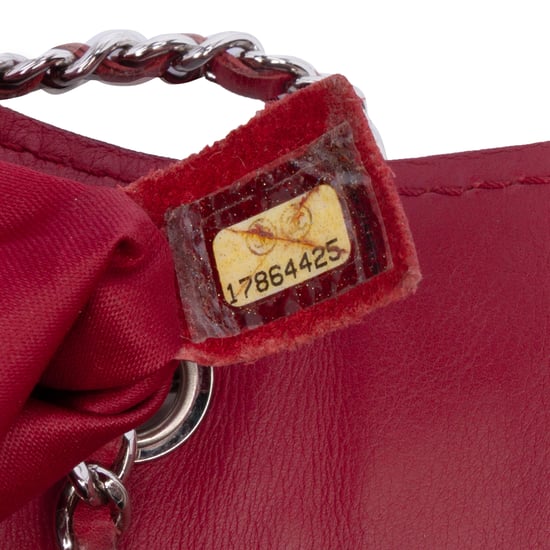 Chanel Gepolsterte Lammleder Umhängtasche - Image 6