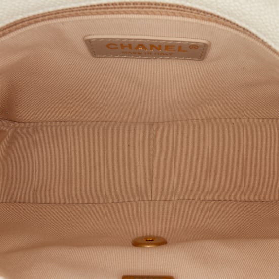 Chanel 19 Umhängetasche T quilted - Image 4