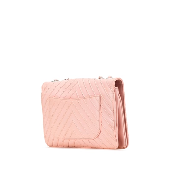 Nietenbesetzte Chevron-Quilted Tasche - Image 2
