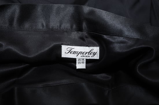Temperley London Knielanger Rock aus schwarzer Seide - Image 4