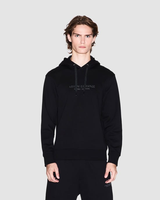 UC001 Kapuzenpullover in Schwarz - Image 1