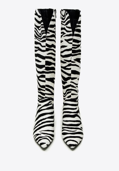 Wittchen Damenstiefel aus Leder mit Fellbesatz in Tiermuster, schwarz-weiß - Image 2