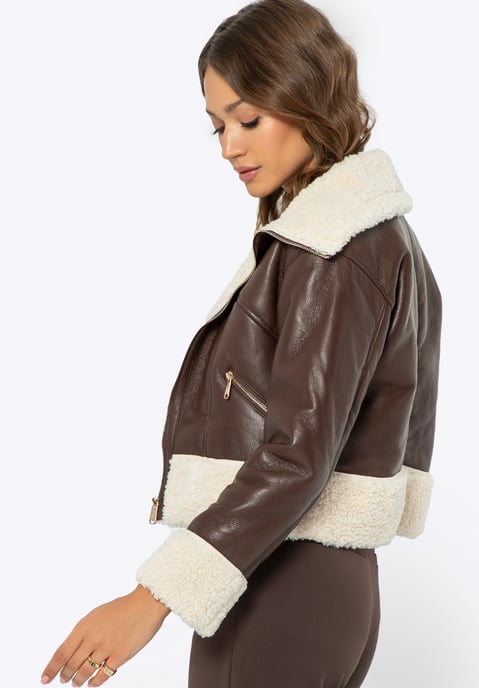 Wittchen Damen kurze braune Kunstlederjacke mit Pelzbesatz - Image 1