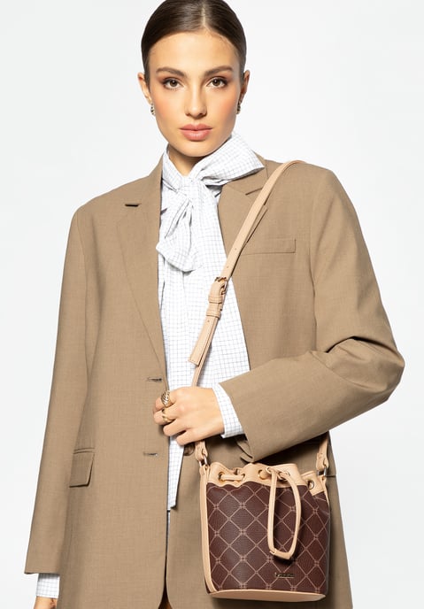 Wittchen Damen-Beuteltasche aus monogrammiertem Öko-Leder, Braun - Image 5