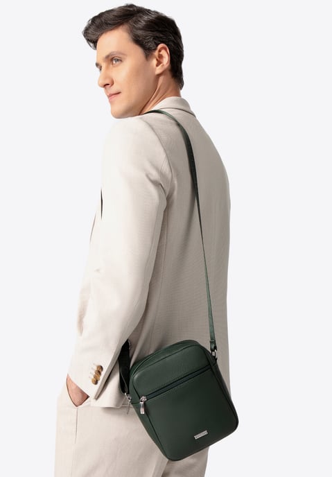 Wittchen Herren-Umhängetasche, klein, aus grünem Öko-Leder - Image 2