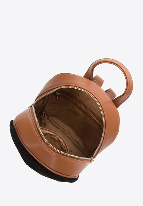 Wittchen Damenrucksack mit Kunstfellfront, braun und schwarz, Öko-Leder - Image 2