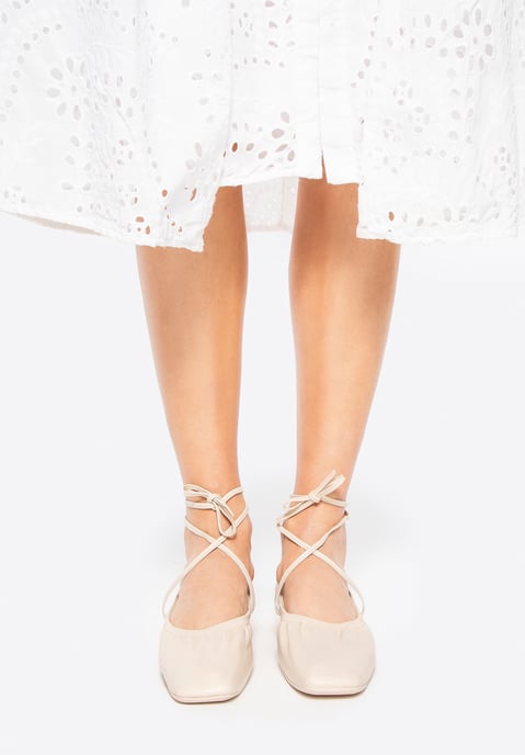 Wittchen Damen-Ballerinas aus echtem Leder mit Bändern, beige, Naturleder - Image 3