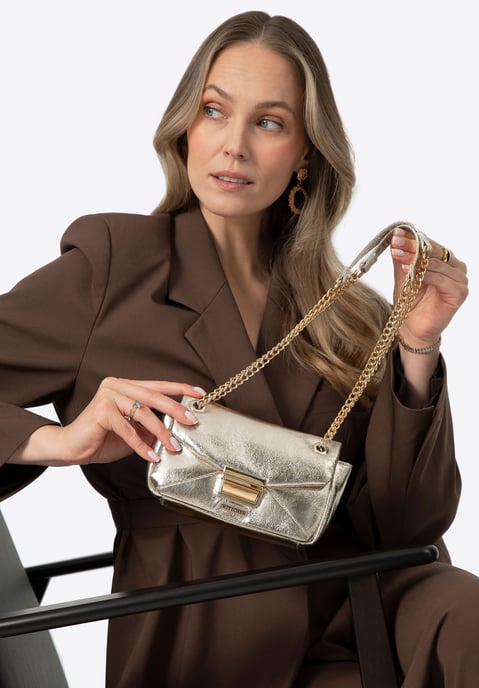 Wittchen Mini-Umhängetasche für Damen aus glänzendem, goldfarbenem Öko-Leder - Image 1