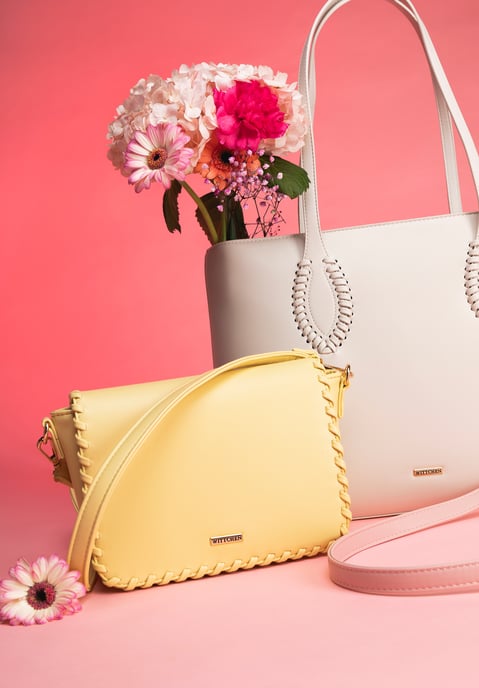 Wittchen Damen-Umhängetasche mit Zierklappe, Gelb, Kunstleder - Image 2
