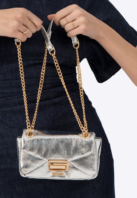 Wittchen Mini-Umhängetasche für Damen aus glänzendem silbernem Öko-Leder - Image 2