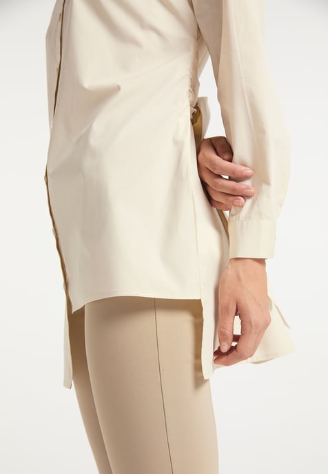 RISA Bluse Damen Beige - Image 5